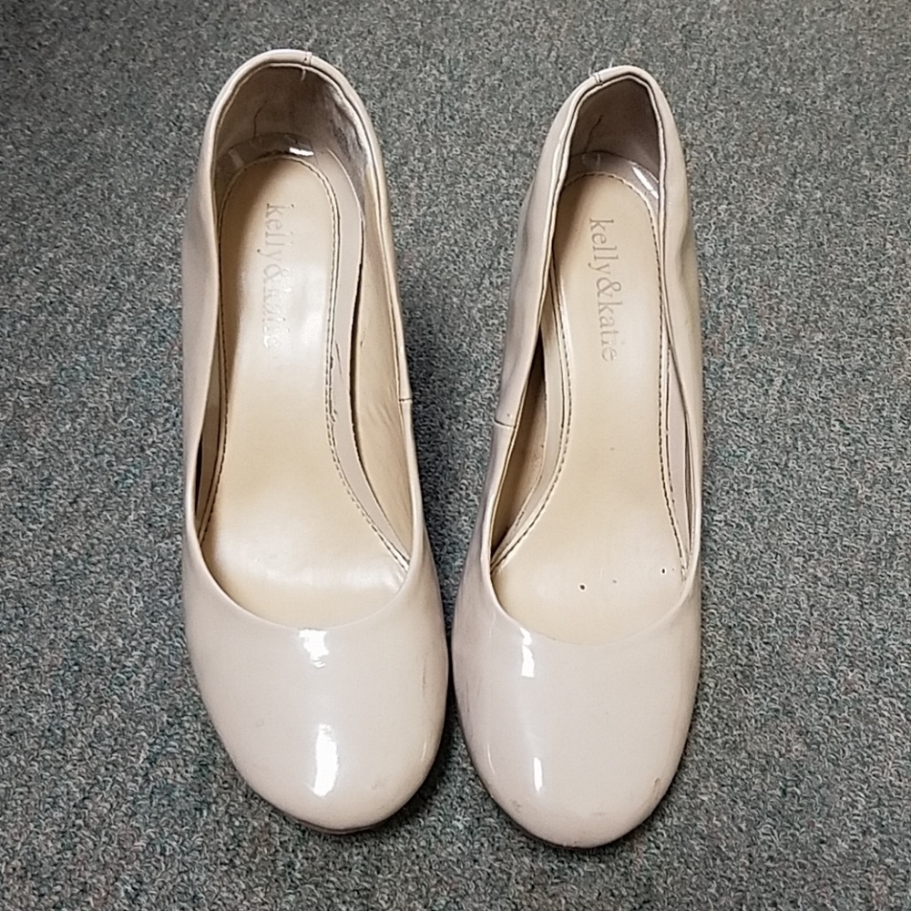 Tan heels